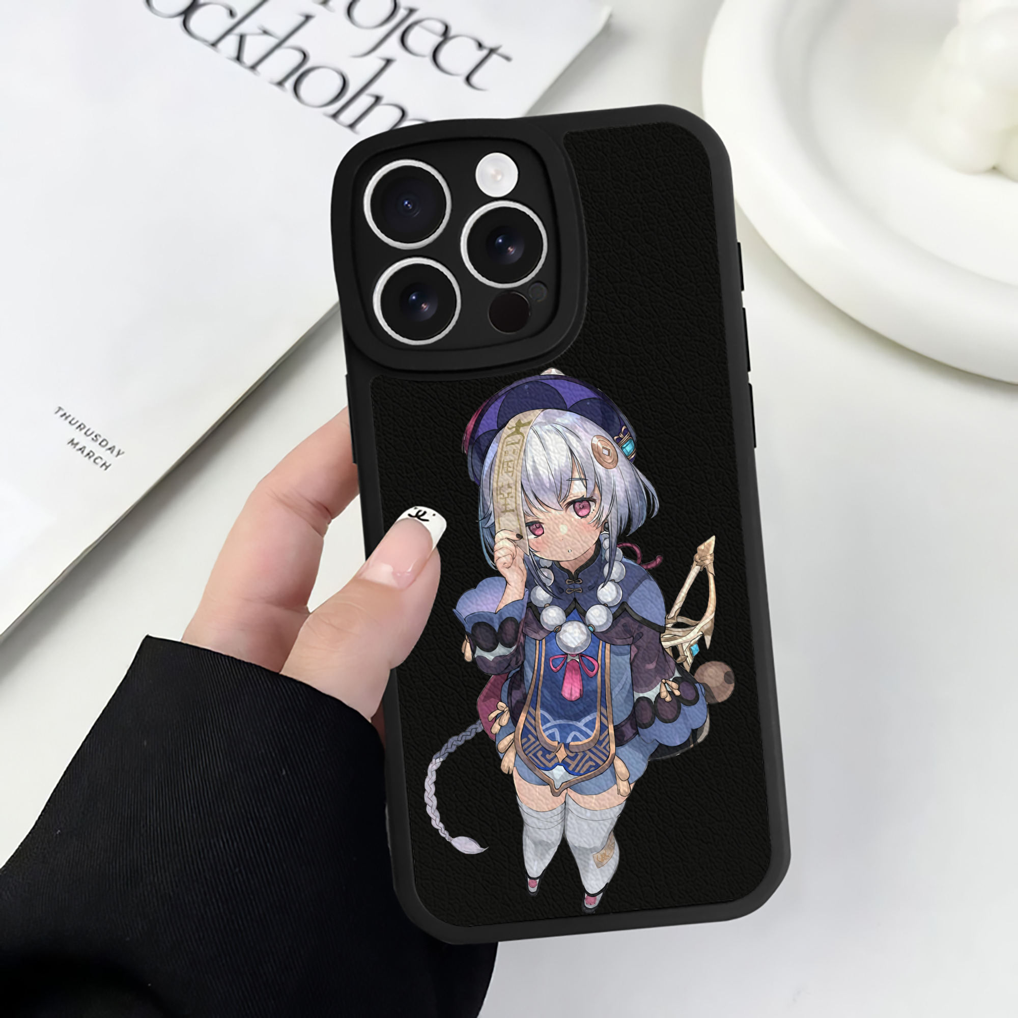 げんし神 七七 なな  genshin Nana 【iPhone 16シリーズ対応】シリコンスマホケース（レザー調） 材質：シリコン